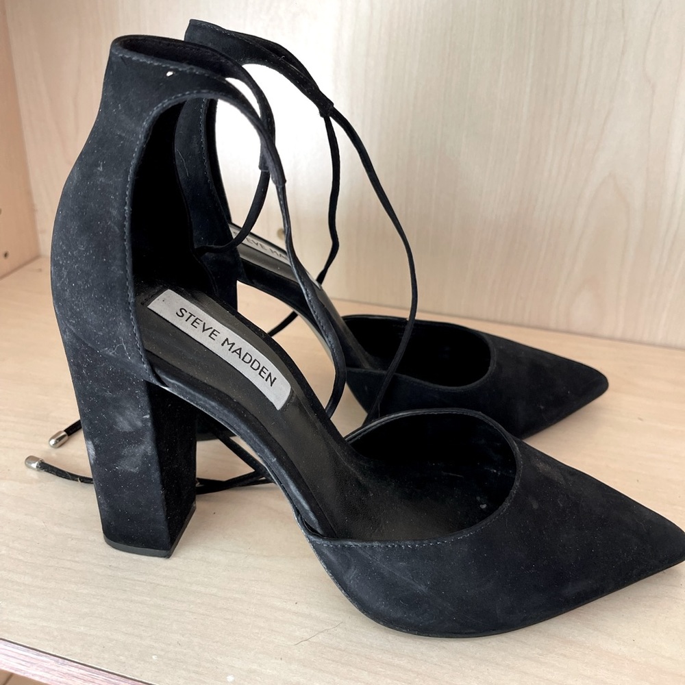 Steve Madden super soft black suede heels with ankle ties - size 8